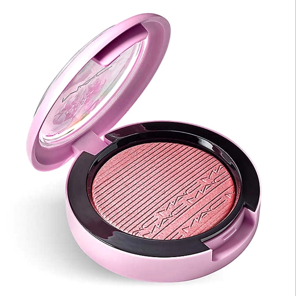 MAC Cosmetics Other - BOTANIC PANIC EXTRA DIMENSION SKINFINISH